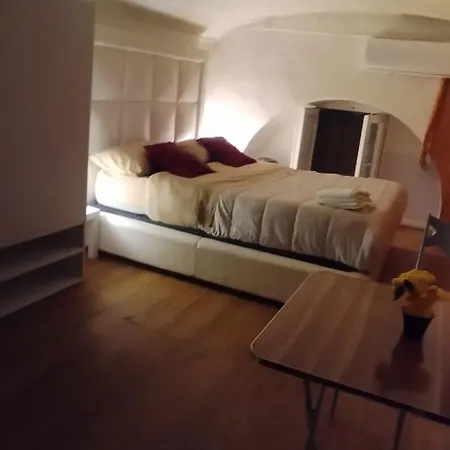 Arch House Panzió *