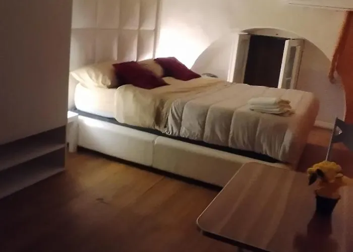 Arch House Bed & Breakfast *